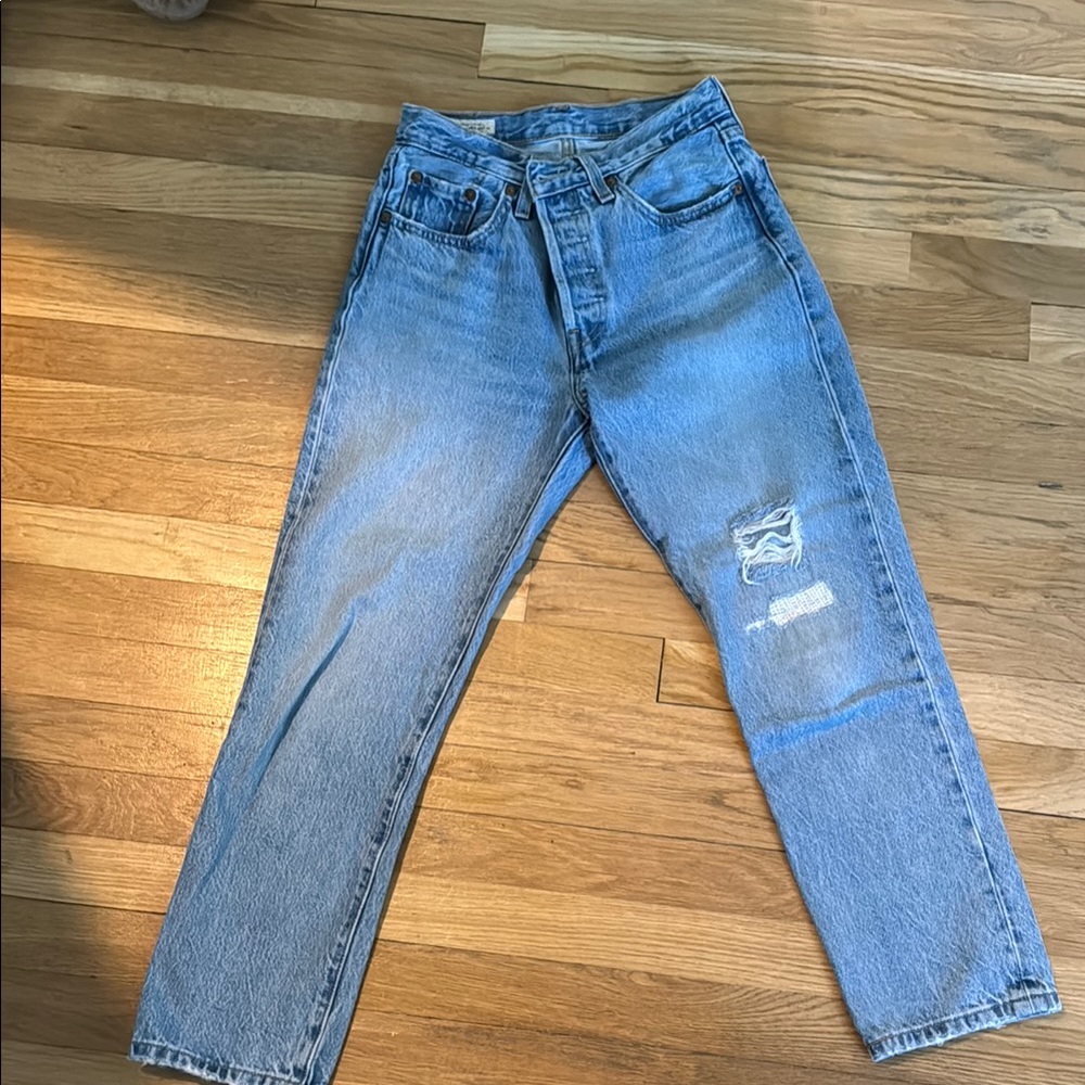 Casual Light Blue Button-Fly Jeans